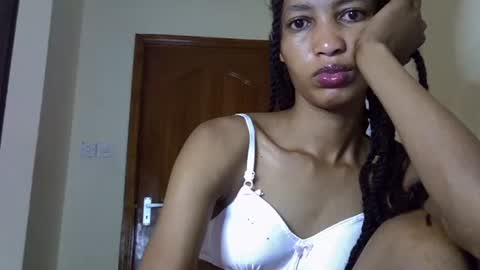 Snapshot of sexy_janny chatting on 11.06.25 Janny online show from 11.06.25