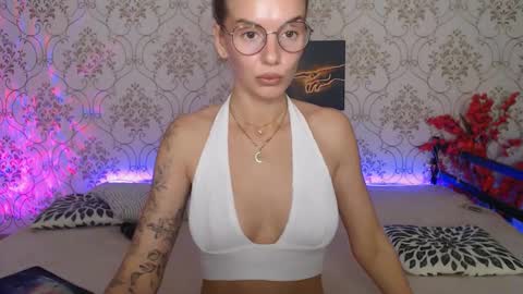 Snapshot of sexy_juliaxo chatting on 09.21.25 Sexy Juliaxo online show from 09.21.25