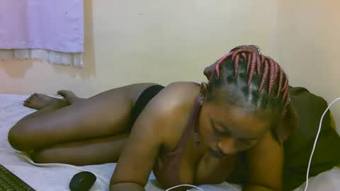 Snapshot of sexy_latasha chatting on 04.23.26 sexy_latasha online show from 04.23.26