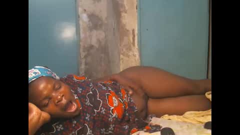 sexy_lunah online show from 12.14.25