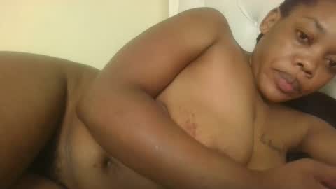 sexy_lyna online show from 10.25.25