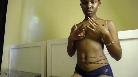 Snapshot of sexy_mia6 chatting on 11.16.25 sexy_mia6 online show from 11.16.25