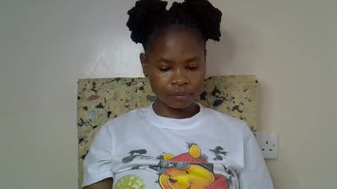 Molyne online show from 03.30.26