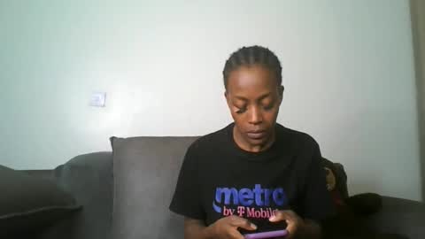 SEXY MOMAH online show from 04.04.26