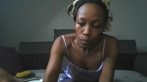 SEXY MOMAH online show from 05.22.26