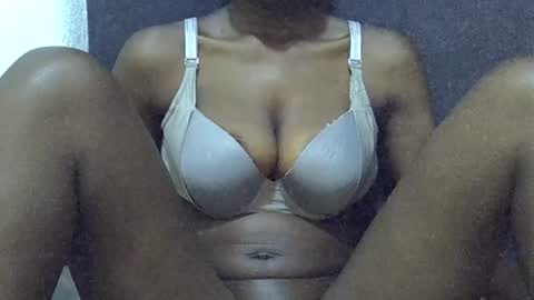 sexy_peach4 online show from 06.19.26