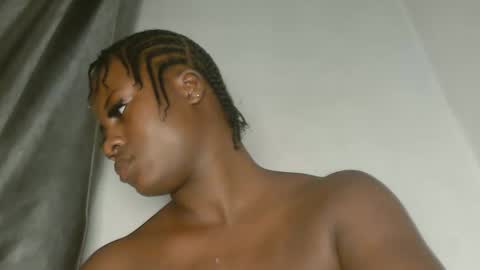 sexy_petitqueen online show from 03.24.26