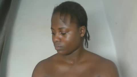 sexy_petitqueen online show from 04.04.26