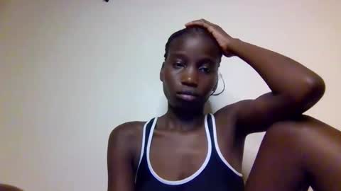 sexy_petittie online show from 10.13.25