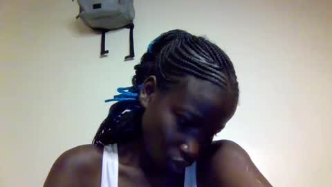 sexy_petittie online show from 10.18.25