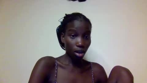 sexy_petittie online show from 10.26.25