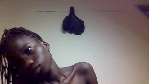 sexy_petittie online show from 11.18.25