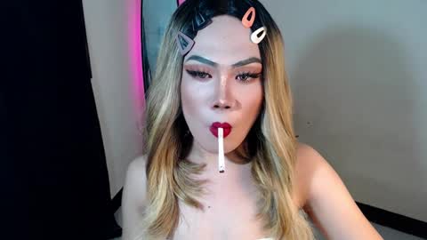 Snapshot of sexy_rc18 chatting on 12.04.24 RC online show from 12.04.24