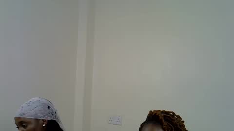 Snapshot of sexy_sasy chatting on 11.20.25 sexy_sasy online show from 11.20.25