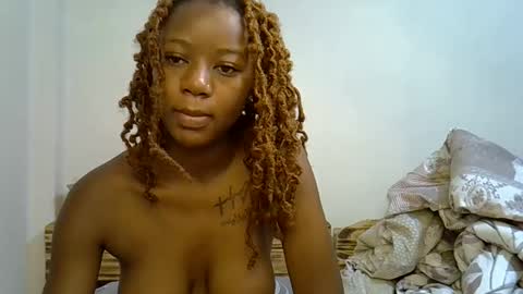 Snapshot of sexy_sasy chatting on 11.23.25 sexy_sasy online show from 11.23.25