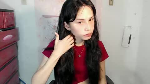 Snapshot of sexy_shanee chatting on 06.09.26 shane online show from 06.09.26