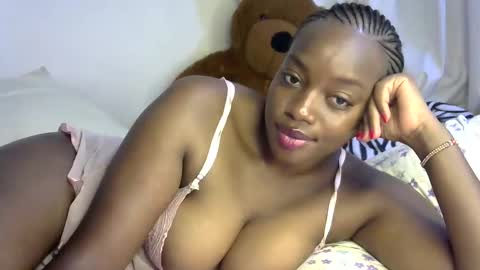 laura online show from 12.02.24