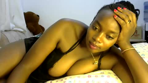laura online show from 02.25.25