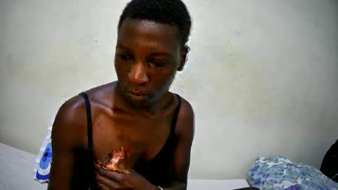 Snapshot of sexy_tania1 chatting on 12.03.25 sexy_tania1 online show from 12.03.25