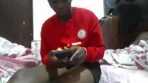 Snapshot of sexy_titz chatting on 11.17.25 sexy_titz online show from 11.17.25