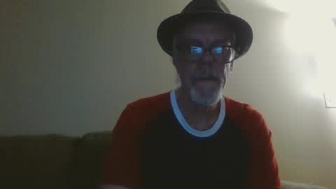 Snapshot of sexy_white_daddy chatting on 02.23.25 Daddy online show from 02.23.25