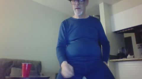 Snapshot of sexy_white_daddy chatting on 03.08.25 Daddy online show from 03.08.25