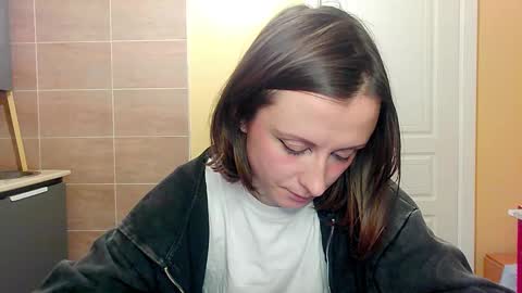 Snapshot of sexy_wise_kind chatting on 10.03.25 Mandy Green online show from 10.03.25