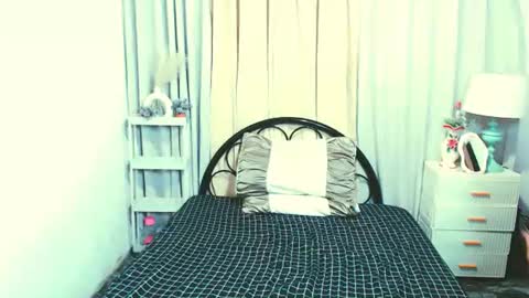 sexy_yllona online show from 08.04.26