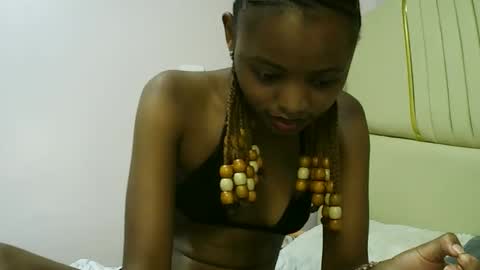 sexy zaraa online show from 04.22.26