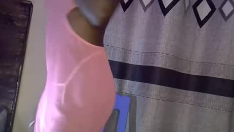 Snapshot of sexyafricanprincess25 chatting on 01.09.26 Rita online show from 01.09.26