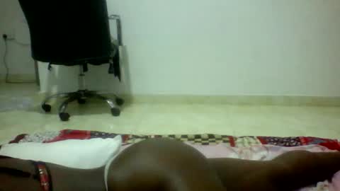 Snapshot of sexyannx chatting on 10.24.25 sexyannx online show from 10.24.25
