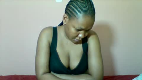 sexyapple2002 online show from 10.29.25