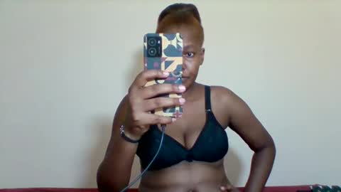 sexyapple2002 online show from 02.13.26