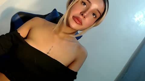 Seraphina Blaze online show from 02.24.25