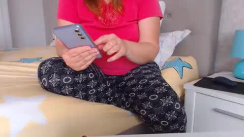 Sexyblonde4u58 online show from 12.29.24