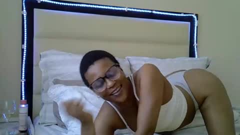 sexyboobs16 online show from 11.20.25