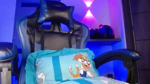 Snapshot of sexyboy_bigclit chatting on 05.02.26 Iker online show from 05.02.26