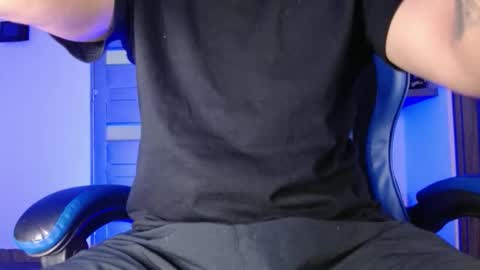 Snapshot of sexyboy_bigclit chatting on 05.07.26 Iker online show from 05.07.26
