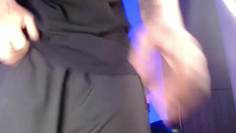 Snapshot of sexyboy_bigclit chatting on 05.18.26 Iker online show from 05.18.26
