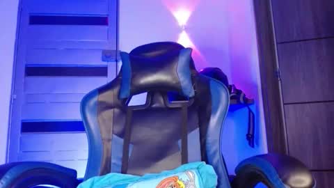 Snapshot of sexyboy_bigclit chatting on 05.19.26 Iker online show from 05.19.26