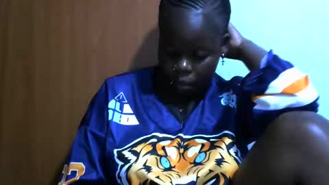 Snapshot of sexycarina254 chatting on 12.11.24 sexycarina254 online show from 12.11.24