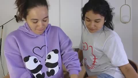 chanell and yina online show from 04.04.26