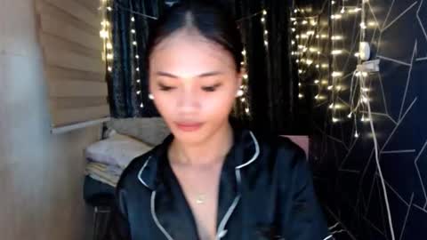 Miss Cheng online show from 11.15.25