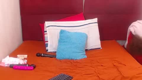 Snapshot of sexycoockiexx chatting on 11.26.25 sexycoockiexx online show from 11.26.25