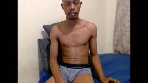 Snapshot of sexycouplexx01 chatting on 02.20.26 sexycouplexx01 online show from 02.20.26