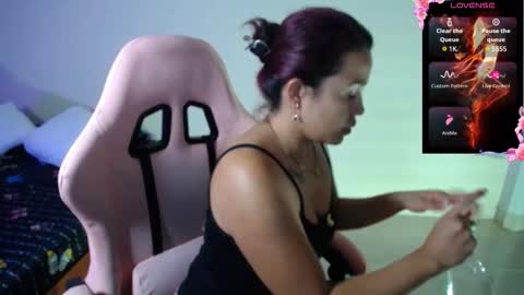 Snapshot of sexydiabliita chatting on 12.22.25 sexydiabliita online show from 12.22.25