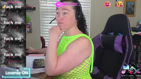 Snapshot of sexydistraction1 chatting on 02.06.25  SexyDistraction  online show from 02.06.25