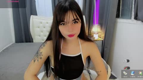 Snapshot of sexydollfox chatting on 02.21.25 sexydollfox online show from 02.21.25
