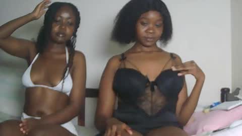 Snapshot of sexyebony283378 chatting on 06.01.26 sexyebony283378 online show from 06.01.26