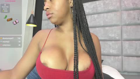 Snapshot of sexyebonyvip_ chatting on 01.04.25 Vanessa online show from 01.04.25